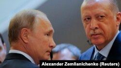 Prezidentlər Vladimir Putin və Recep Tayyip Erdoğan (Arxiv fotosu)