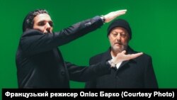 Французький режисер Оліас Барко (ліворуч) і актор Жан Рено під час роботи