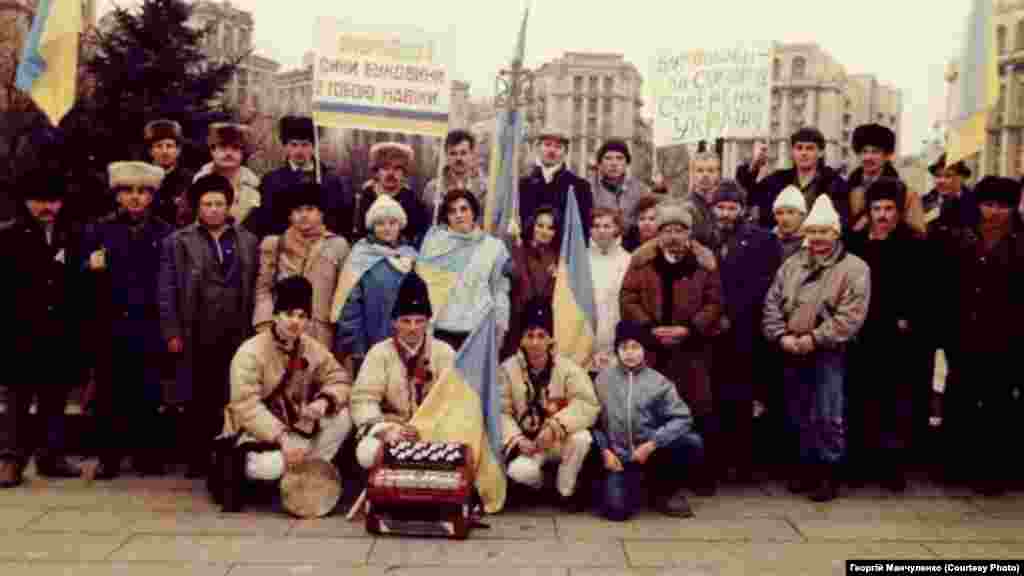 &nbsp;Киев. Буковинцы тоже присоединились к &laquo;Живой цепи&raquo;. Фото Георгий Манчуленко