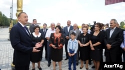 Azerbaijan -- President Ilham Aliyev meets residents of Yevlakh district, 07Oct2012