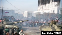 Москва. 1993 рік. Танки біля Білого дому