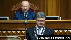 Петро Порошенко під час урочистого засідання Верховної Ради з нагоди інавгурації президента України, 7 червня 2014 року