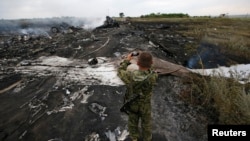 Місце катастрофи рейсу MH17, 17 липня 2014 року