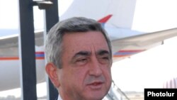 Armenia -- President Serzh Sarkisian speaks to journalists.