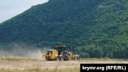 «Побачення з Тавридою»: як у кримському селі відбувається «будівництво століття» (фотогалерея)