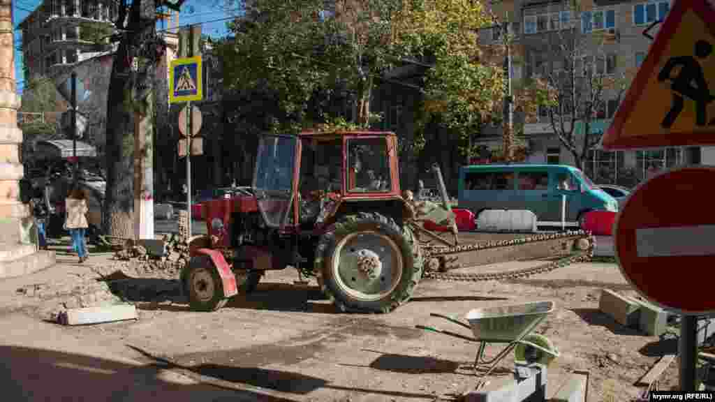 На проспекте Кирова реконструкция дороги идёт полным ходом