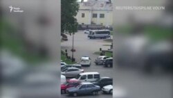 У Луцьку чоловік захопив автобус із заручниками (відео з місця події)