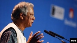 Məhəmməd Yunus, 22 aprel 2005